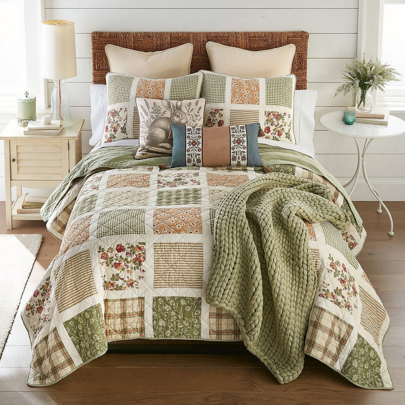 Peach Rose 3 Cotton - Pieced Quilt Set - King - Ozark Cabin Décor, LLC