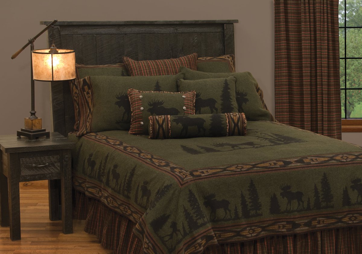 Moose Bedspread - 6 Sizes - Ozark Cabin Décor, LLC